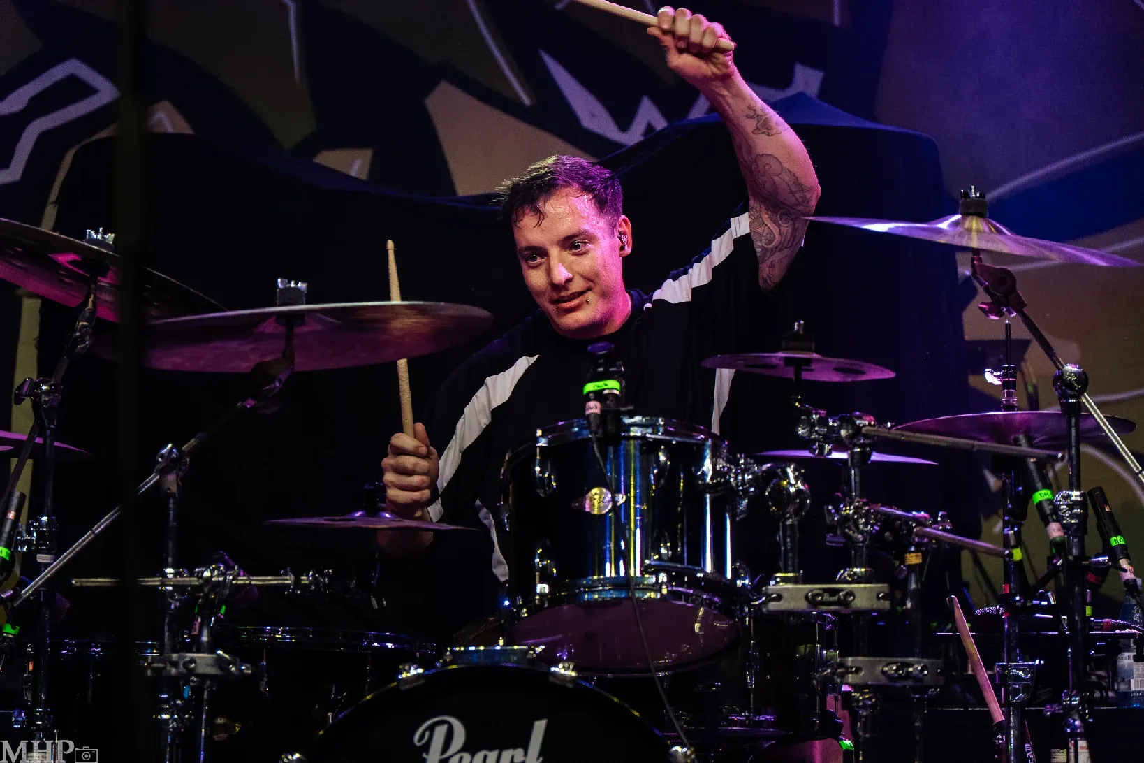 AlphaWolf_Frankfurt_001 AlphaWolf_Frankfurt_001