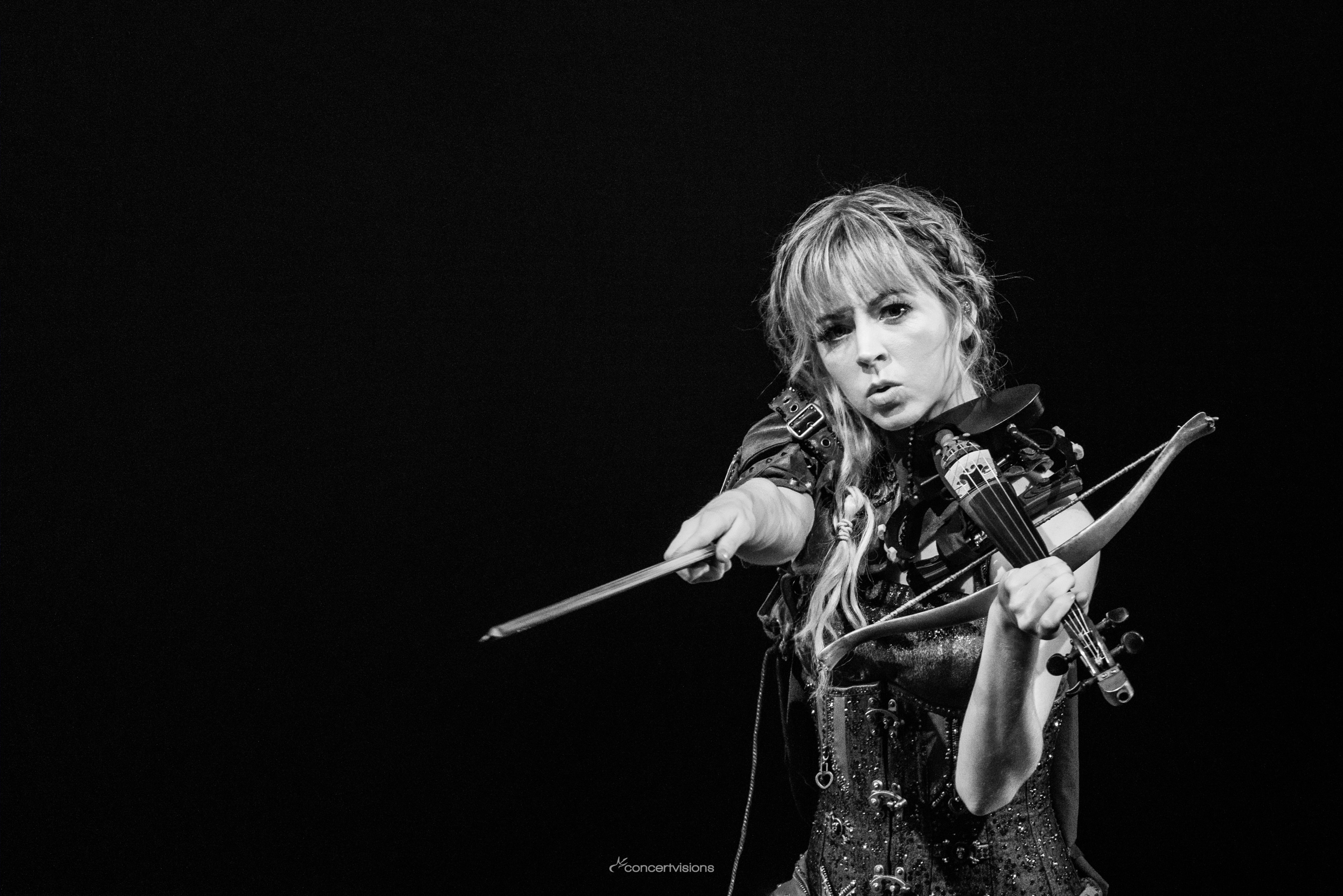 Lindsey Stirling mit ihrer ArtemisTour verzaubert sie Frankfurt