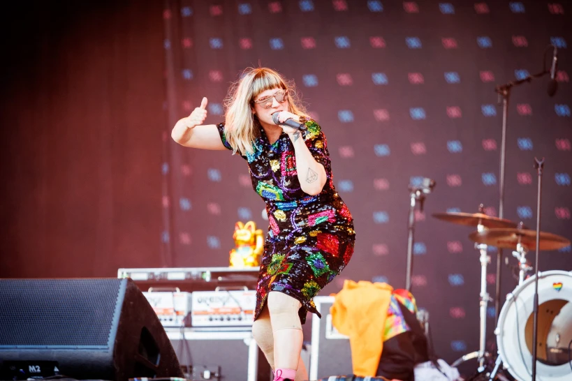 Das Fest, Mieze Katz von Mia.