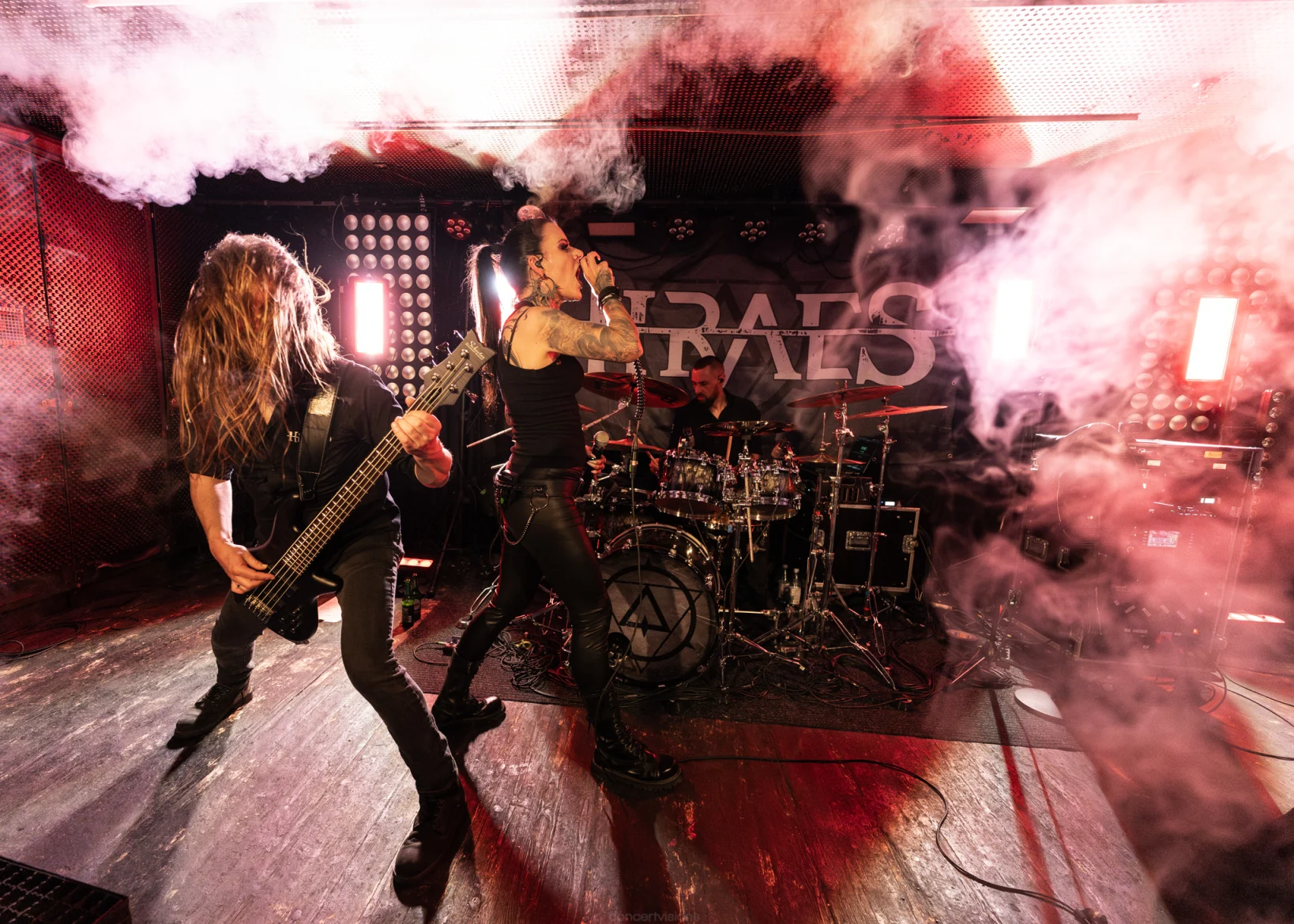 Hiraes, Tourauftakt Frankfurt Nachtleben 2026